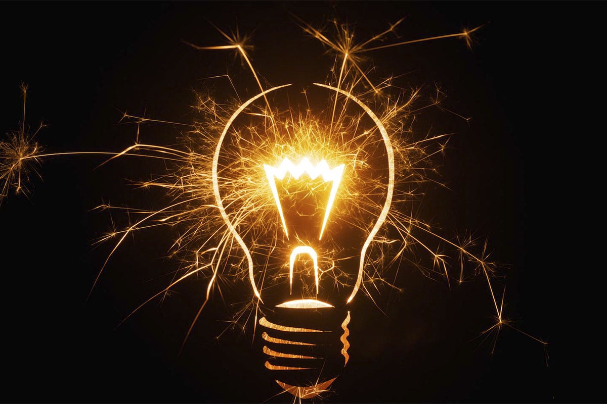 lampadina che emana luce oltre il suo campo d'azione